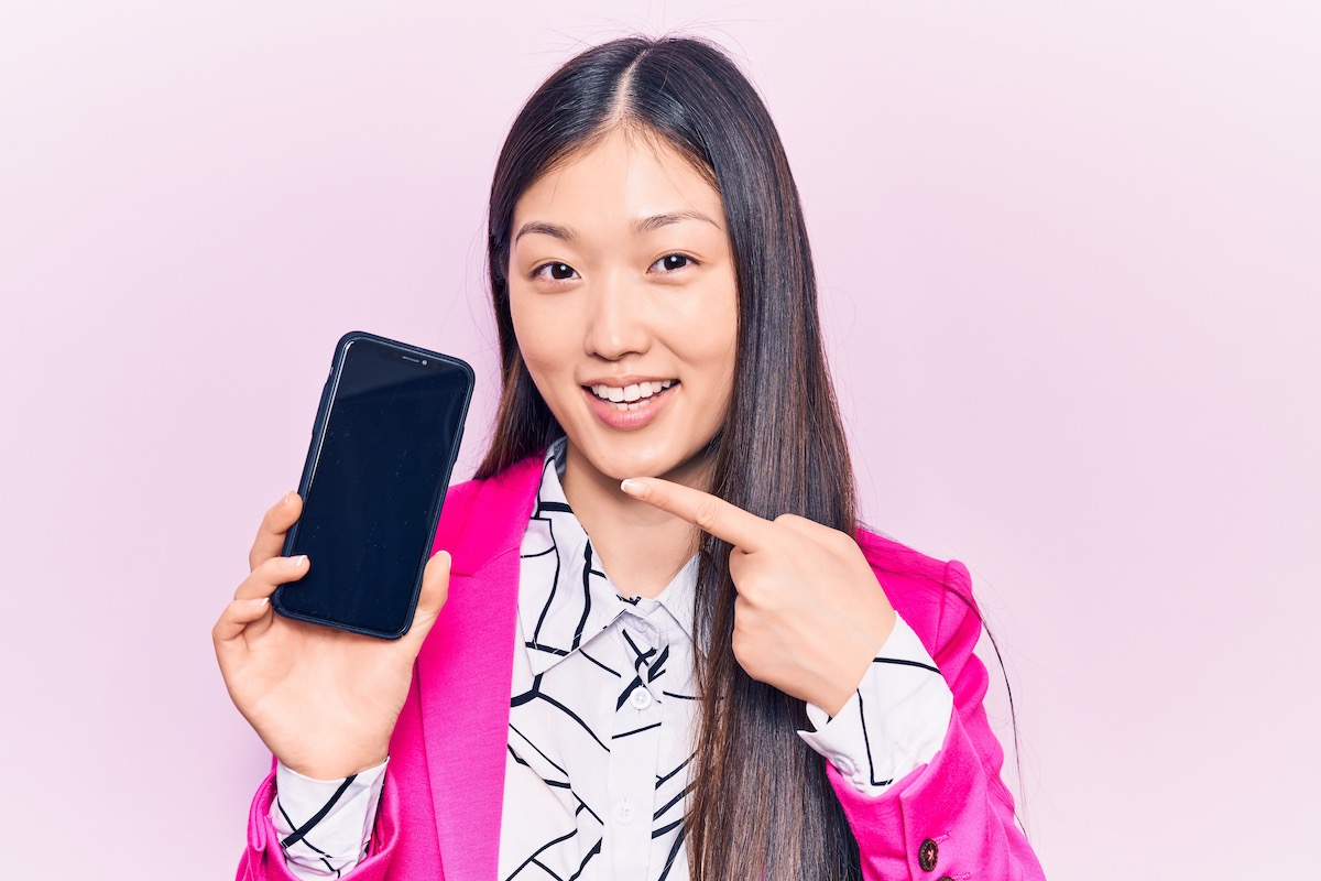 9 Guilt-Free Side Hustles That Let You Be Present And Profit