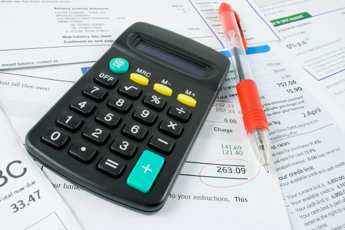 how to keep track of money