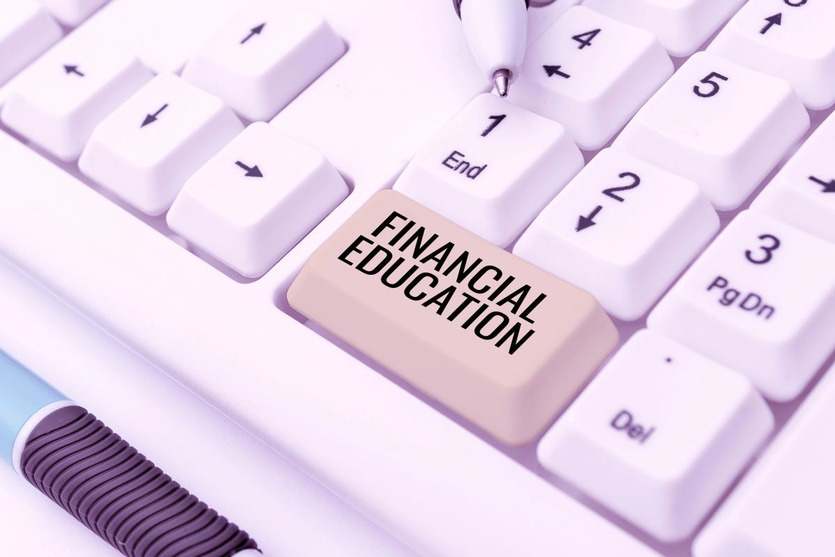 how to become financially independent