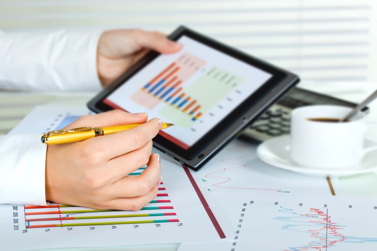 how to keep track of money